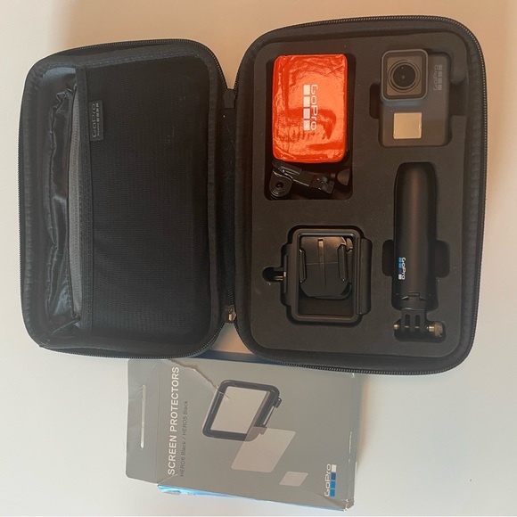 GoPro Hero 5 Black - Picture 2 of 3